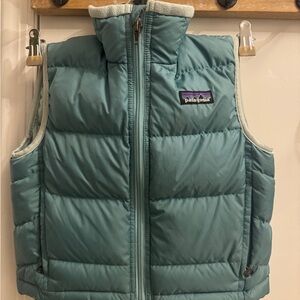 Kids Patagonia Blue Puffer Vest size 3-4